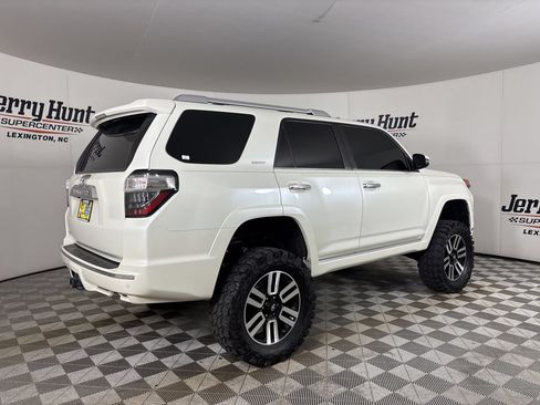 Used 2021 Toyota 4Runner Limited AWD/4WD image 5