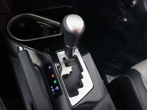 Used 2018 Toyota RAV4 Limited image 46