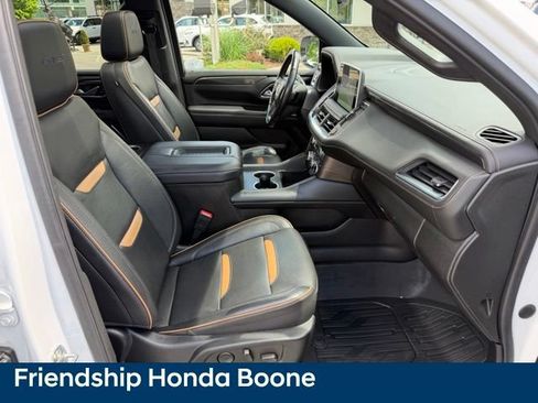 Used 2022 GMC Yukon XL AT4 w/ Technology Package AWD/4WD image 54