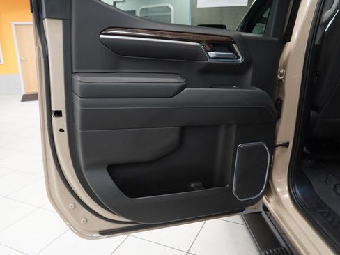 Used 2022 GMC Sierra 1500 Elevation image 25