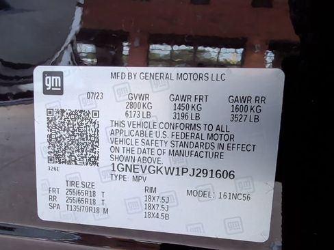 Used 2023 Chevrolet Traverse LT AWD/4WD image 27