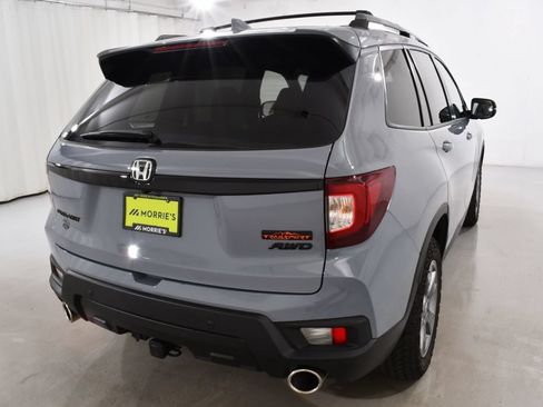 Used 2025 Honda Passport TrailSport image 12
