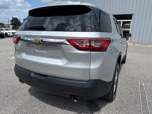 Used 2020 Chevrolet Traverse LS FWD image 8