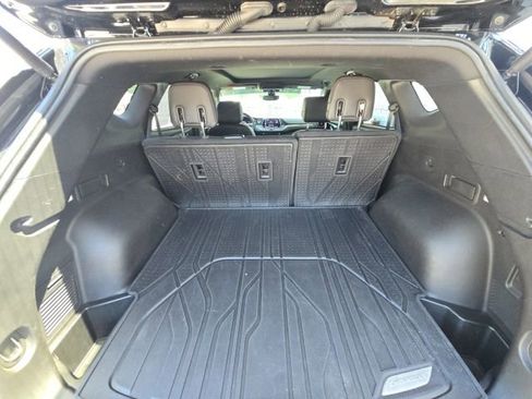 Used 2021 Chevrolet Blazer RS w/ Enhanced Convenience Package image 13