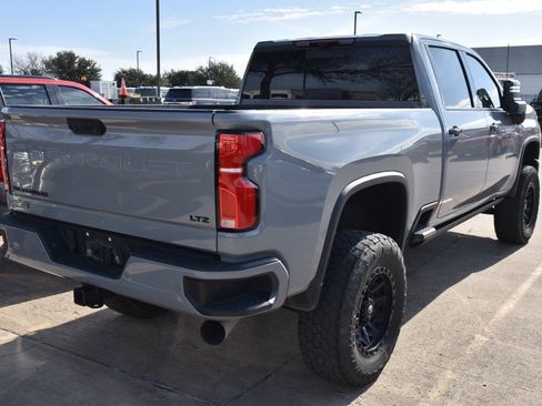 Used 2024 Chevrolet Silverado 2500 LTZ w/ LTZ Plus Package image 7