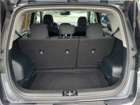 Used 2024 Kia Soul LX w/ Option Group 015 FWD image 9