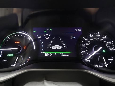 Used 2025 Toyota Sienna XLE image 11