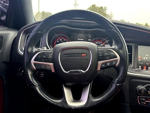 Used 2016 Dodge Charger R/T Scat Pack w/ Technology Group image 16