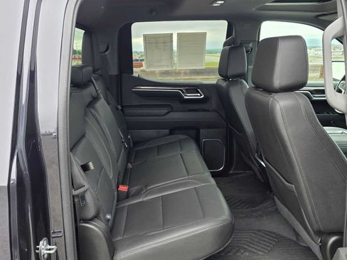 Used 2022 Chevrolet Silverado 1500 LTZ AWD/4WD image 12