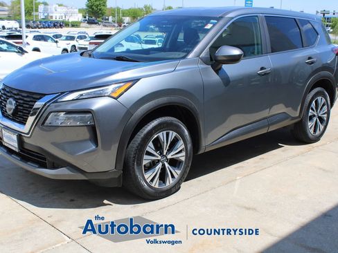 Used 2023 Nissan Rogue SV AWD/4WD image 3
