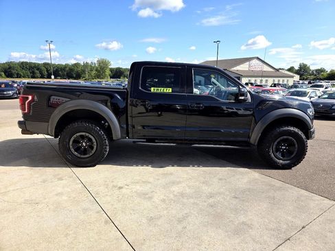Used 2018 Ford F150 Raptor w/ Equipment Group 802A Luxury image 4