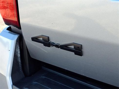 Used 2024 Toyota Tacoma TRD Sport image 35