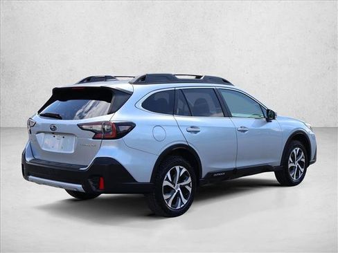 Used 2022 Subaru Outback Limited AWD/4WD image 5