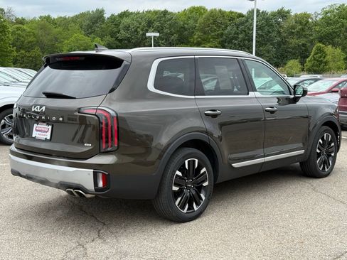 Used 2024 Kia Telluride SX Prestige AWD/4WD image 16
