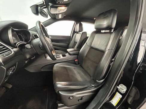 Used 2019 Jeep Grand Cherokee Altitude AWD/4WD image 28