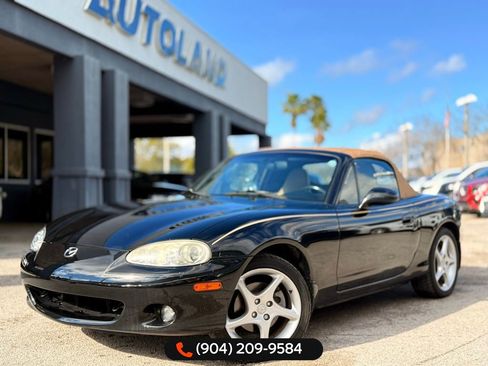 Used 2002 MAZDA MX-5 Miata image 2