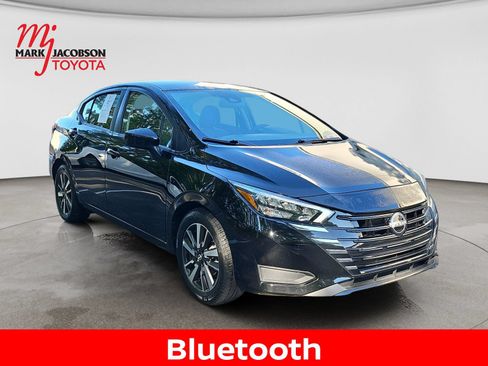 Used 2025 Nissan Versa SV FWD image 5