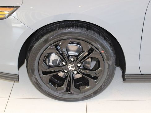 New 2025 Honda Accord SE image 4