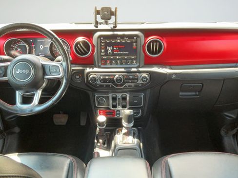 Used 2021 Jeep Gladiator Rubicon AWD/4WD image 9