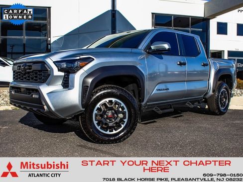 Used 2024 Toyota Tacoma TRD Off-Road image 1