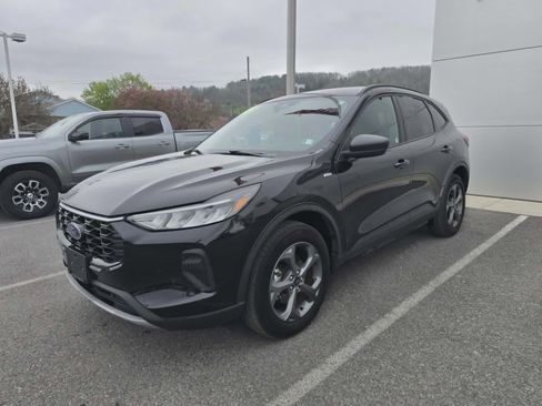 Certified 2025 Ford Escape ST-Line AWD/4WD image 8