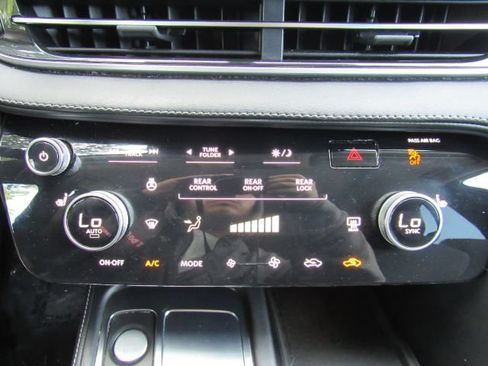 Used 2023 INFINITI QX60 Pure FWD image 46
