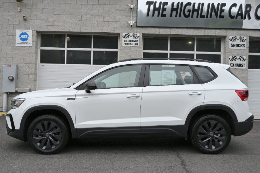 Used 2024 Volkswagen Taos S FWD image 2