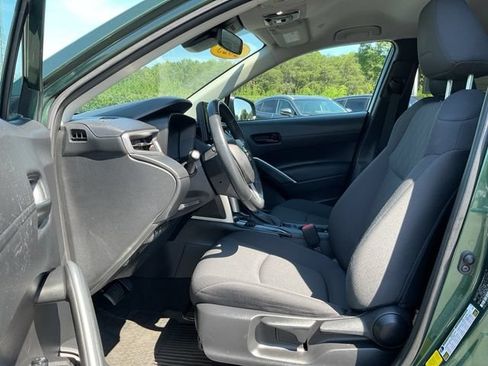 Used 2023 Toyota Corolla Cross LE FWD image 17