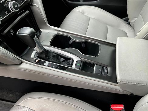 Used 2018 Honda Accord EX-L image 18