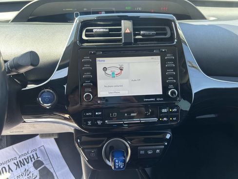 Used 2022 Toyota Prius Prime LE image 8