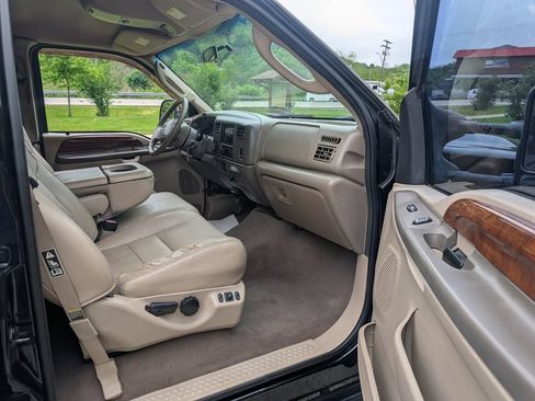 Used 2003 Ford F350 Lariat AWD/4WD image 32