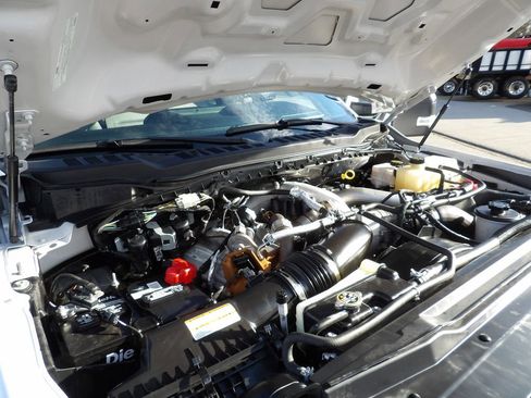 Used 2024 Ford F550 4x4 Crew Cab Super Duty image 45