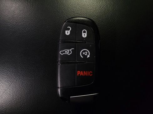 Used 2020 Jeep Grand Cherokee Limited w/ Trailer Tow Group IV image 32