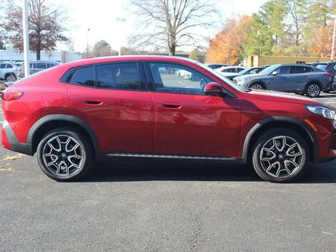 Used 2025 BMW X2 xDrive28i w/ Convenience Package image 11
