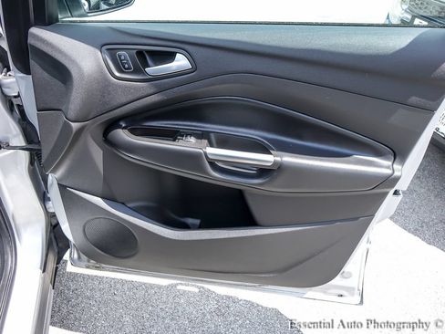 Used 2019 Ford Escape SE FWD image 22