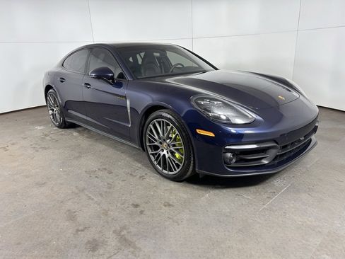 Certified 2022 Porsche Panamera 4 Platinum Edition image 9