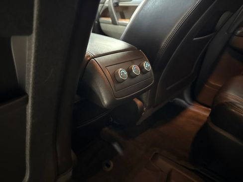 Used 2012 Buick Enclave Leather FWD image 28