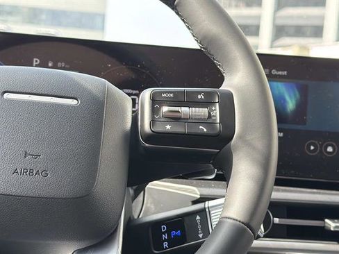 New 2026 Hyundai Santa Fe SE FWD image 9