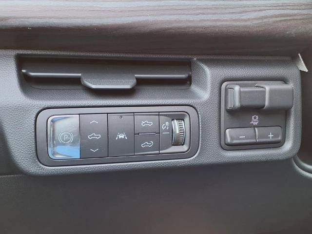 New 2025 GMC Sierra EV Denali AWD/4WD image 14