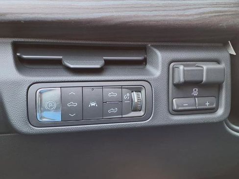 New 2025 GMC Sierra EV Denali image 14