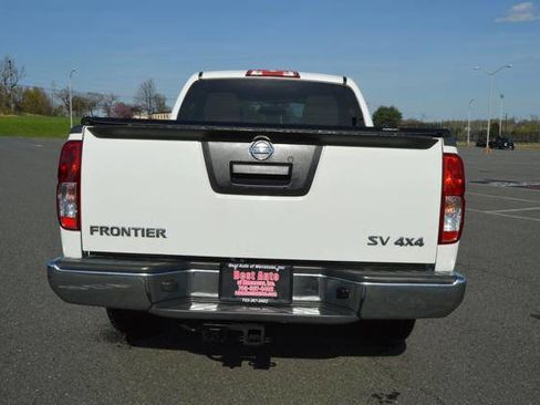 Used 2013 Nissan Frontier SV image 8