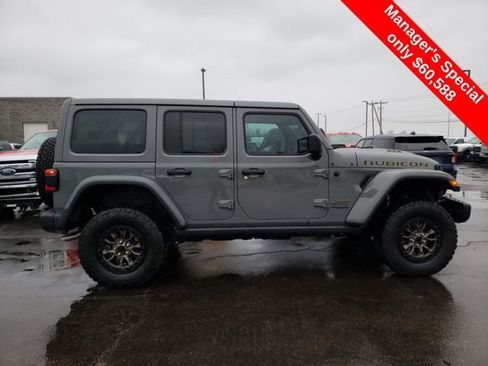 Used 2022 Jeep Wrangler Unlimited Rubicon w/ Trailer Tow Package AWD/4WD image 11