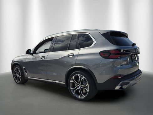 Certified 2026 BMW X5 xDrive50e AWD/4WD image 5