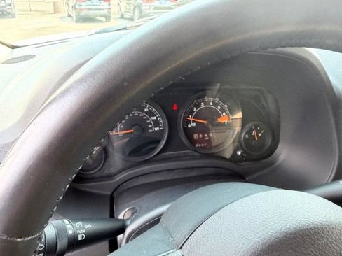Used 2016 Jeep Patriot High Altitude AWD/4WD image 24