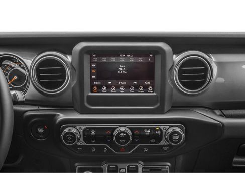 Used 2018 Jeep Wrangler Unlimited Sahara w/ Cold Weather Group AWD/4WD image 7