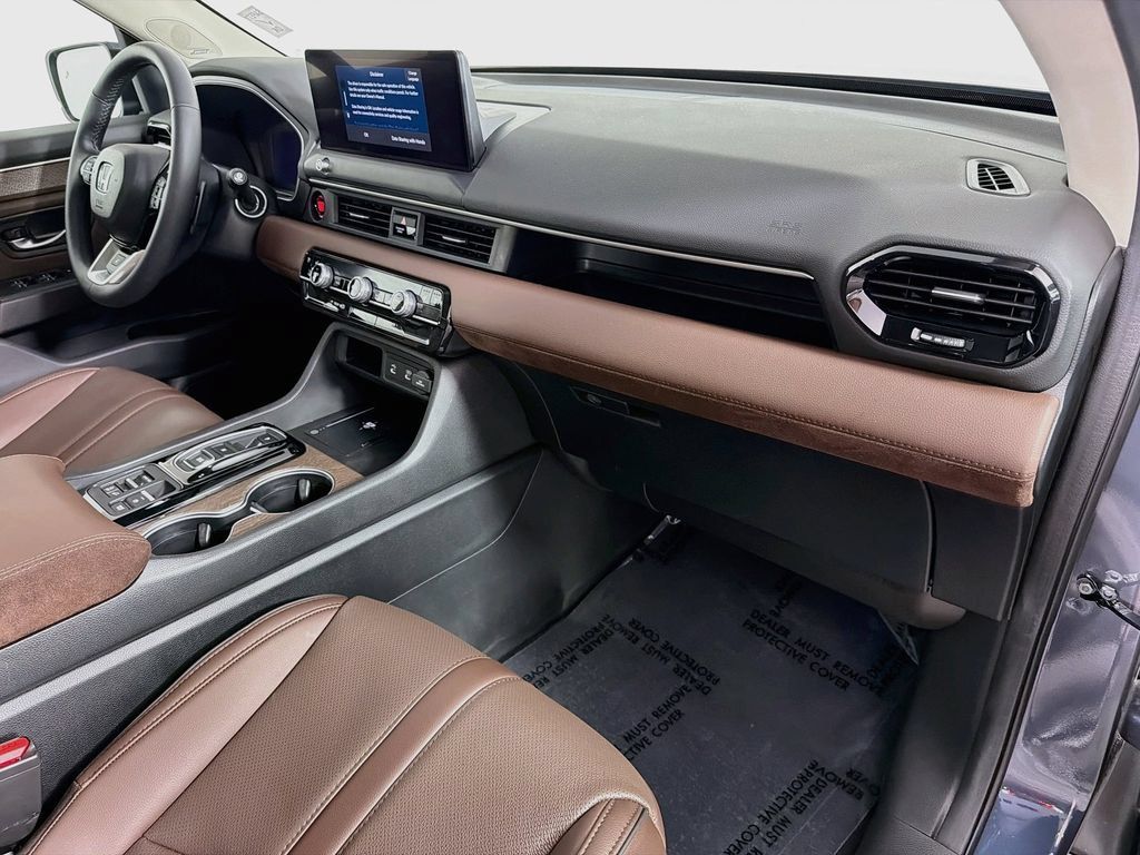 Used 2026 Honda Pilot Elite image 32