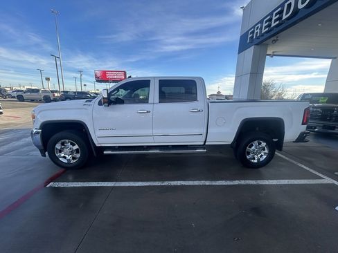 Used 2015 GMC Sierra 2500 SLT w/ Duramax Plus Package image 2