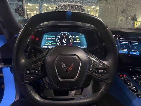 Used 2024 Chevrolet Corvette Stingray Premium Conv w/ Z51 Performance Package image 18