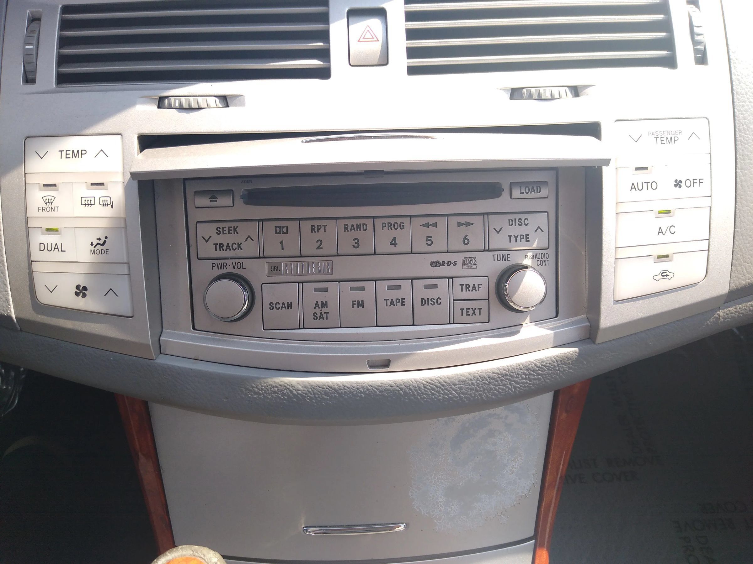 Used 2006 Toyota Avalon Limited FWD image 19