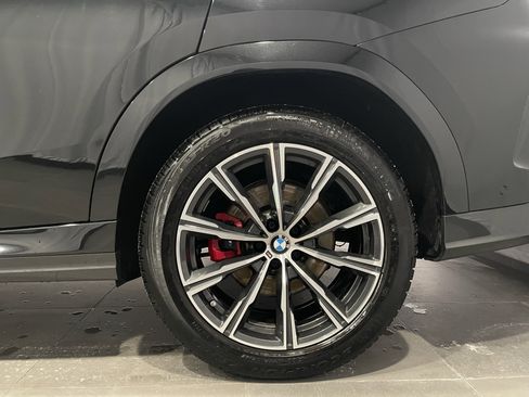 Used 2023 BMW X6 xDrive40i w/ M Sport Package image 9